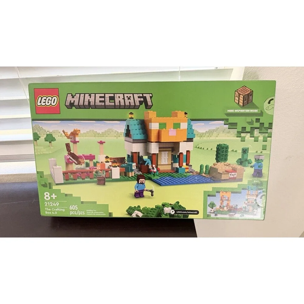 LEGO Minecraft The Crafting Box 4.0 21249 Building Toy Set 605 Pieces Ages 8+
